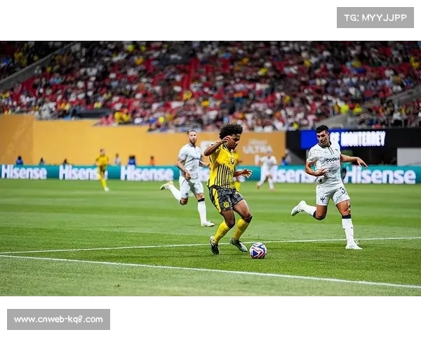 利雅得新月前锋马科斯梅开二度,助球队大胜 利雅得新月前锋马科斯梅开二度,助球队大胜